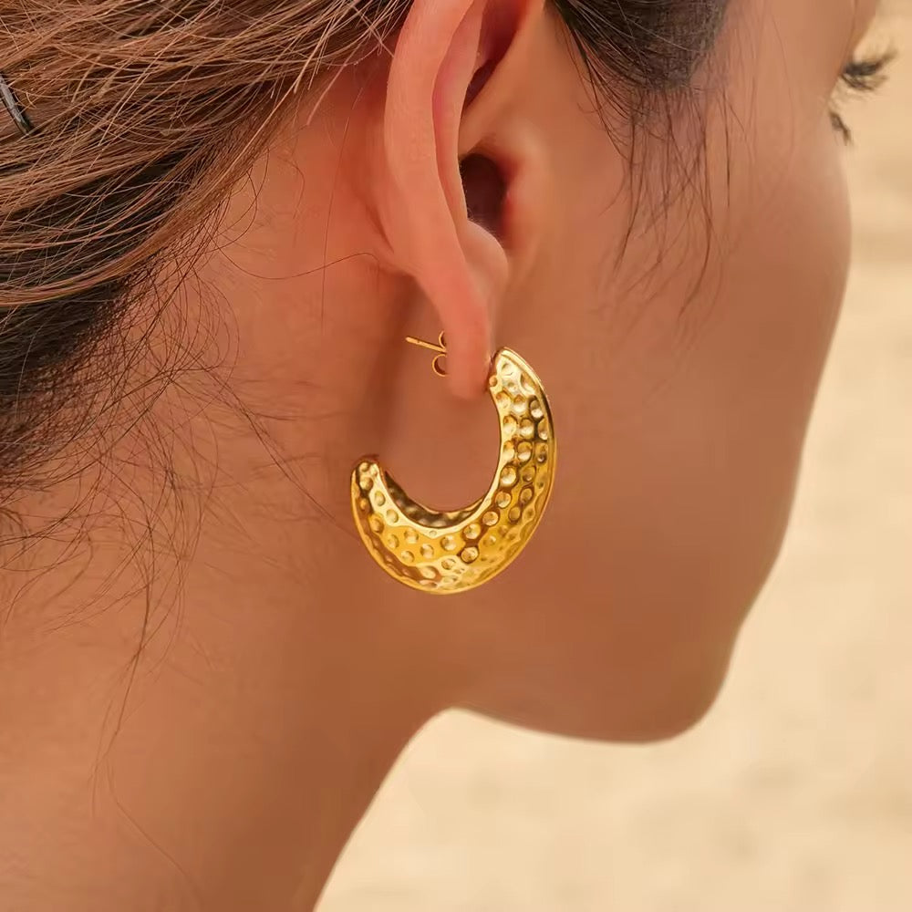 Hollow textured Hoops