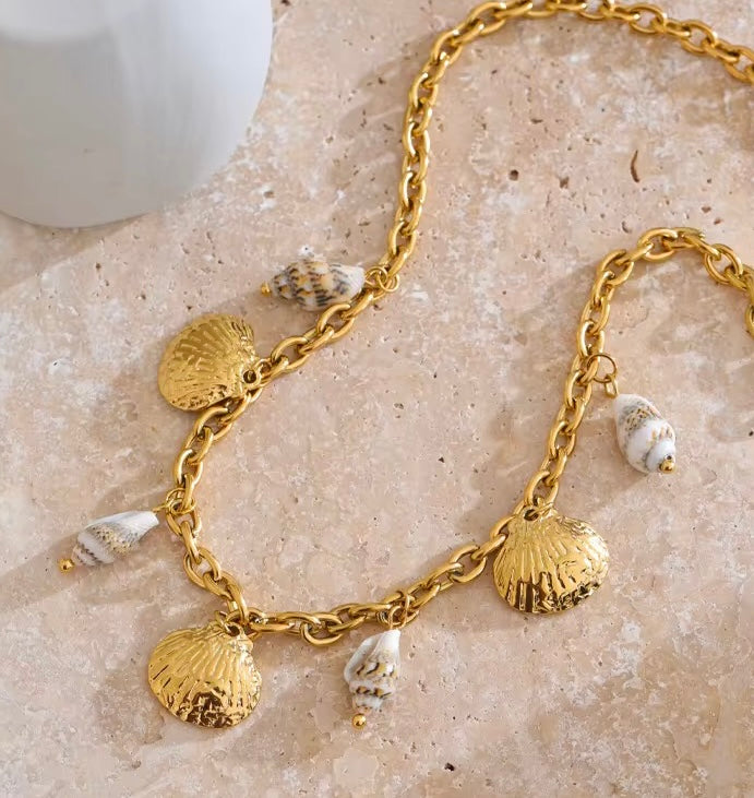 Beach shell Necklace